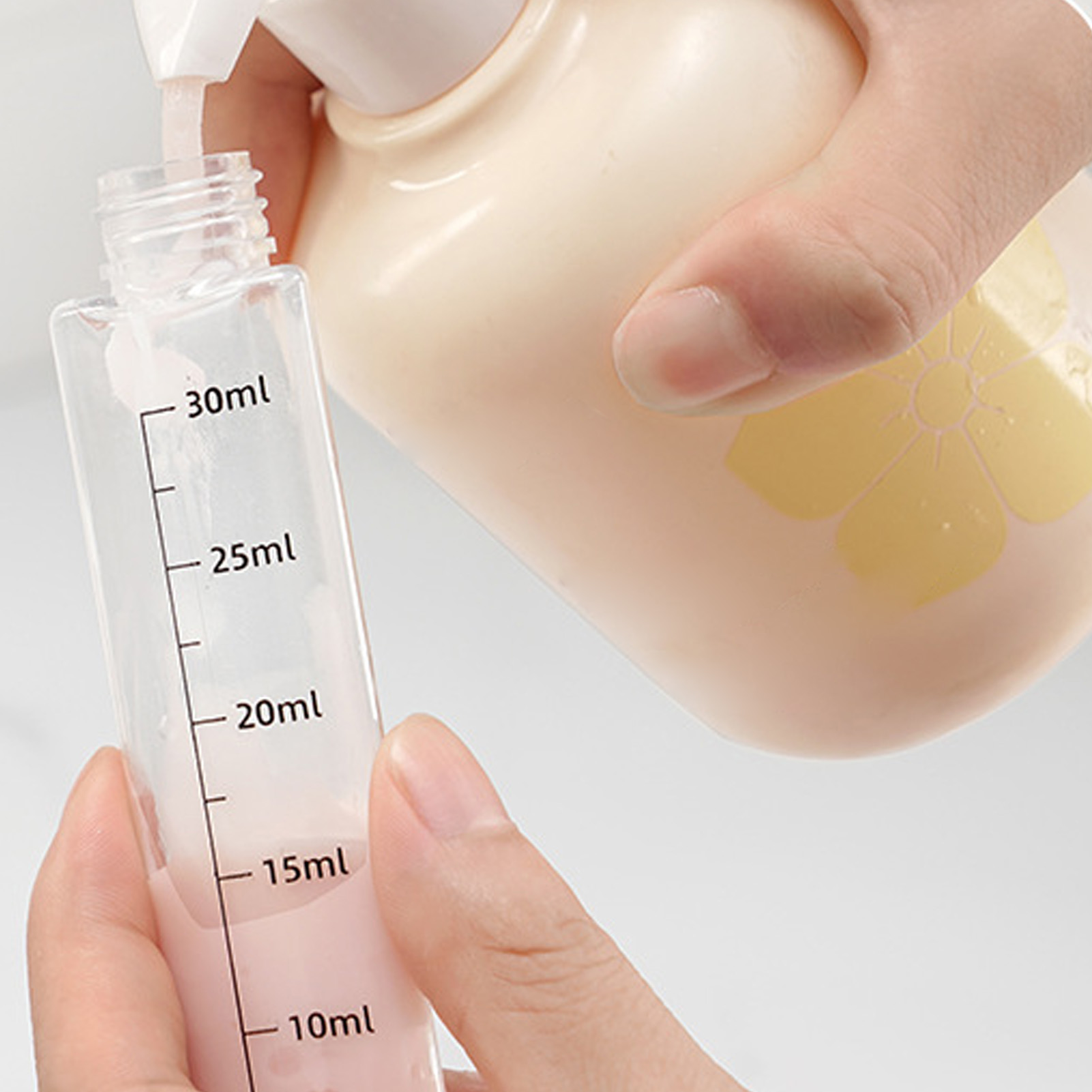 4-in-1 Travel Liquid Dispenser - đánh giá và giá Gel Refill Pack